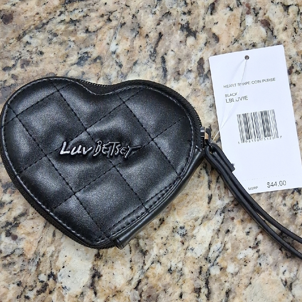 Betsey Johnson Black Heart Wrislet - Picture 2 of 2